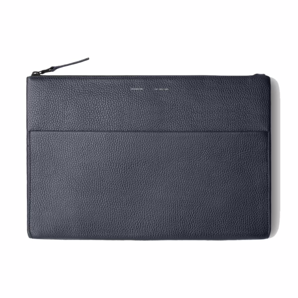 GRAMS(28) รุ่น 120 Leather Folio - ซองใส่ Macbook Pro 14" - สี Pebbled Navy Blue
