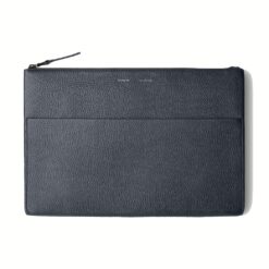 GRAMS(28) รุ่น 120 Leather Folio - ซองใส่ Macbook Pro 14" - สี Pebbled Navy Blue