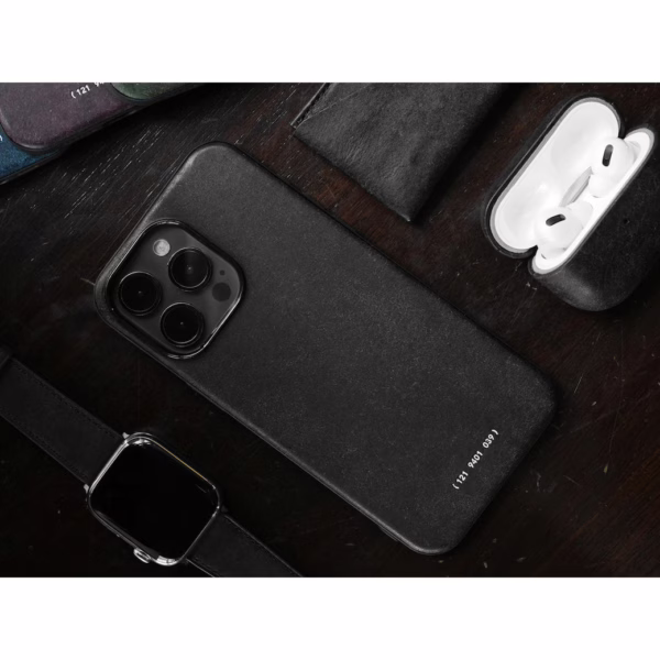GRAMS(28) รุ่น 121 MagSafe Leather (Snowflake Leather) - เคส iPhone 15 Pro Max - สี Black