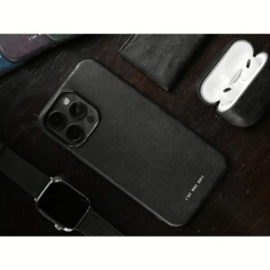 GRAMS(28) รุ่น 121 MagSafe Leather (Snowflake Leather) - เคส iPhone 16 Pro - สี Black