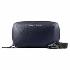 GRAMS(28) รุ่น 131 Essential Pouch - กระเป๋าอเนกประสงค์ - สี Pebbled Navy Blue
