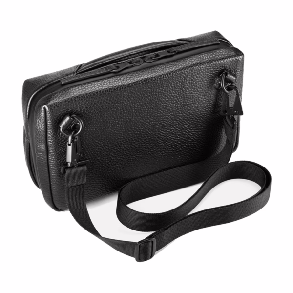 GRAMS(28) รุ่น 132 Essential Case Pro - กระเป๋าอเนกประสงค์ - สี Pebbled Black