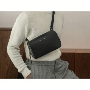 GRAMS(28) รุ่น 132 Essential Case Pro - กระเป๋าอเนกประสงค์ - สี Pebbled Black