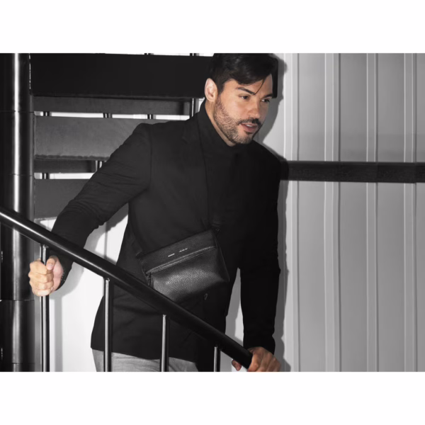 GRAMS(28) รุ่น 153 Sling Mini - กระเป๋า - สี Pebbled Black