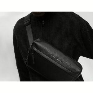 GRAMS(28) รุ่น 156 City Sling - สี Pebbled Black