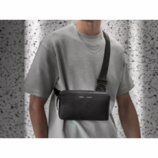 GRAMS(28) รุ่น 157 Essential Sling (Pebbled Leather) - กระเป๋า - สี Black - Image 11