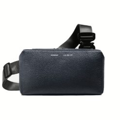 GRAMS(28) รุ่น 157 Essential Sling (Pebbled Leather) - กระเป๋า - สี Navy Blue