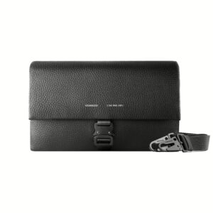 GRAMS(28) รุ่น Travel Wallet Sling - กระเป่าอเนกประสงค์ - สี Pebbled Black