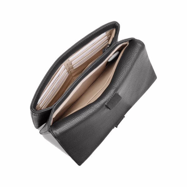 GRAMS(28) รุ่น Travel Wallet Sling - กระเป่าอเนกประสงค์ - สี Pebbled Black