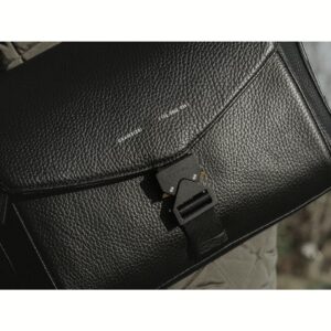 GRAMS(28) รุ่น 172 Camera Sling (Pebbled Leather) - กระเป๋าใส่กล้อง - สี Black