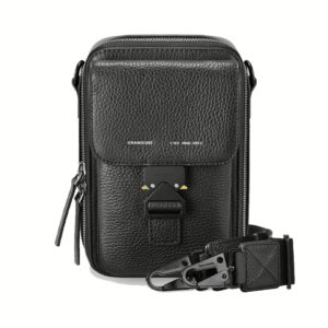 GRAMS(28) รุ่น 173 Vertical Sling (Pebbled Leather) - กระเป่า - สี Black