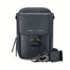 GRAMS(28) รุ่น 173 Vertical Sling (Pebbled Leather) - กระเป่า - สี Navy Blue