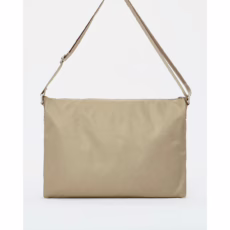 Airinum รุ่น Messenger Bag - กระเป๋าใส่ Laptop 14" - สี Sand Beige