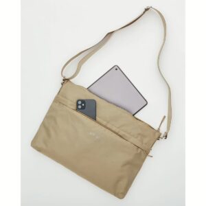 Airinum รุ่น Messenger Bag - กระเป๋าใส่ Laptop 14" - สี Sand Beige