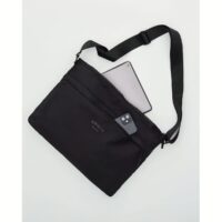 Airinum รุ่น Messenger Bag - กระเป๋าใส่ Laptop 14" - สี Strom Black
