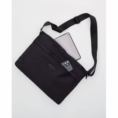 Airinum รุ่น Messenger Bag - กระเป๋าใส่ Laptop 14" - สี Strom Black