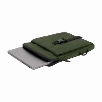 Incase รุ่น Transfer Sleeve - กระเป๋าโน๊ตบุ๊ค Macbook Air 13" (M2-M3) / Macbook Pro 13" (M1-M2) - สี Highland Green