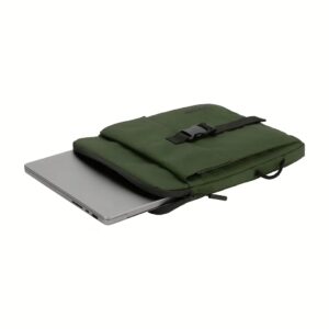 Incase รุ่น Transfer Sleeve - กระเป๋าโน๊ตบุ๊ค Macbook Air 13" (M2-M3) / Macbook Pro 13" (M1-M2) - สี Highland Green