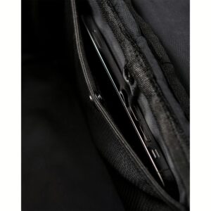 Airinum รุ่น Crossbody Bag 2L - กระเป๋า - สี Storm Black