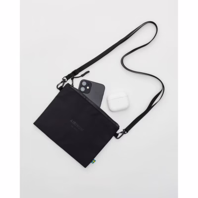 Airinum รุ่น Shoulder Bag - กระเป๋า - สี Storm Black
