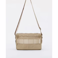 Airinum รุ่น Crossbody Bag 2L - กระเป๋า - สี Sand Beige