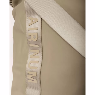 Airinum รุ่น Tote Bag Pro 25L - กระเป๋าใส่ Laptop 16" - สี Sand Beige