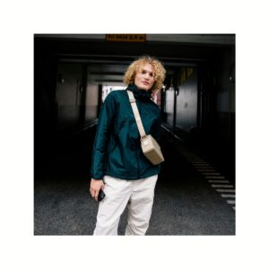 Airinum รุ่น Crossbody Bag 2L - กระเป๋า - สี Sand Beige