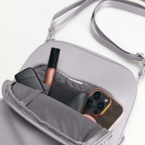 Incase รุ่น A.R.C. Crossbody Bag- กระเป๋าคาด - สี Gray - Image 5