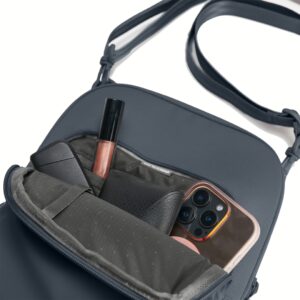 Incase รุ่น A.R.C. Crossbody Bag- กระเป๋าคาด - สี Navy