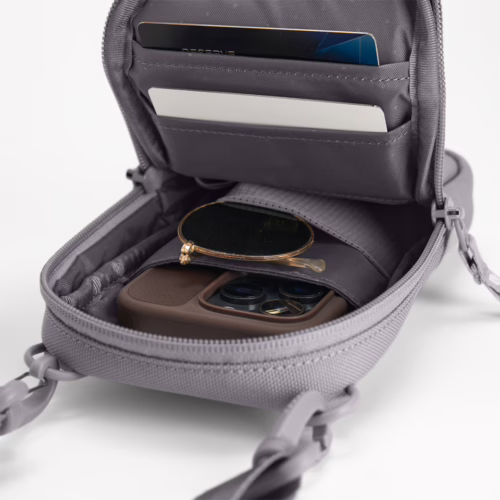 Incase รุ่น A.R.C. Neck Pouch- กระเป๋า - สี Gray