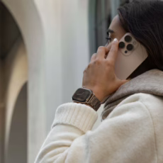 Sandmarc รุ่น Titanium (Grade 2) - สายนาฬิกา Apple Watch 42/45/46mm - สี Gold - Image 5
