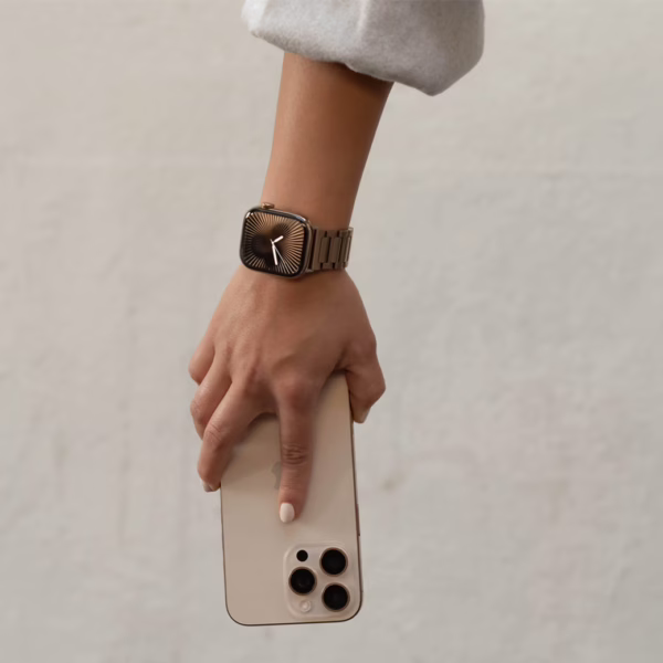 Sandmarc รุ่น Titanium (Grade 2) - สายนาฬิกา Apple Watch 42/45/46mm - สี Gold