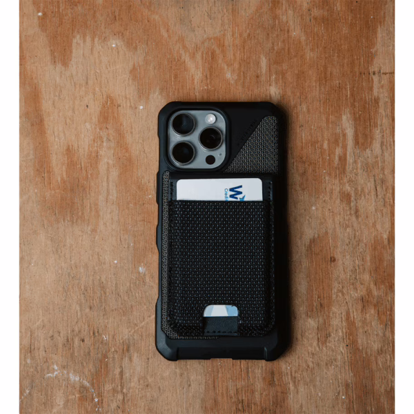UAG รุ่น Metropolis Wallet - ที่เก็บบัตรติดหลังมือถือ - สี Kevlar Black