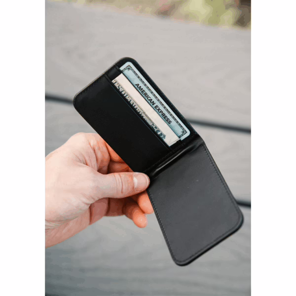 UAG รุ่น Metropolis Wallet - ที่เก็บบัตรติดหลังมือถือ - สี Black