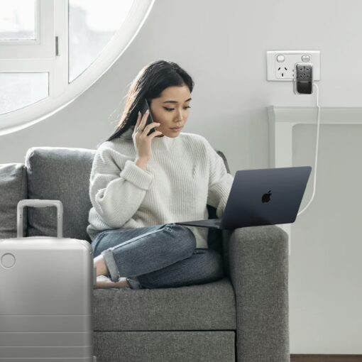 Momax หัวชาร์จ+หัวแปลงปลั๊กไฟ รุ่น 1-World+ Flow 4-Port 35W พร้อมสาย USB-C ในตัว - สี White - Image 4