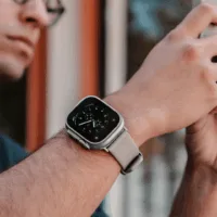 Sandmarc รุ่น Leather - สายนาฬิกา Apple Watch 44/45/46/49mm - สี Sand (Silver Hardware)