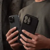 Sandmarc รุ่น Pro Leather Case - เคส iPhone 16 Pro - สี Black