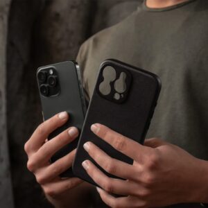 Sandmarc รุ่น Pro Leather Case - เคส iPhone 16 Pro - สี Black