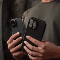 Sandmarc รุ่น Pro Leather Case - เคส iPhone 16 Pro Max - สี Black