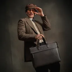 GRAMS(28) รุ่น 178 Journeyman Briefcase - กระเป๋า - สี Black