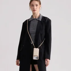 Custype รุ่น Argyle Case with Chain Strap - เคส iPhone 17 Pro Max - สี Beige