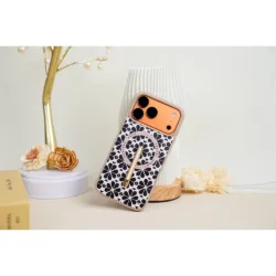 Custype รุ่น Progrip Leather Case with Printing (Magsafe) - เคส iPhone 17 Pro - ลาย Clover Apricot