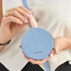 Custype รุ่น Leather Case with Stand & Round Pouch - เคส iPhone 17 Pro Max - สี Blue