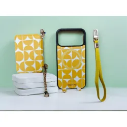 Custype รุ่น Print Attraction (Magnetic) - เคส iPhone 17 Pro Max - สี Yellow