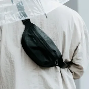 Bitplay รุ่น AquaSeal Sling Bag - กระเป๋าคาดอก - สี Dark Black