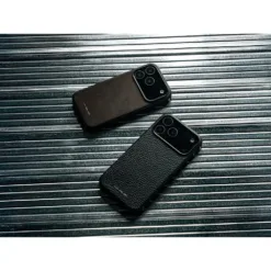 GRAMS(28) รุ่น 121 MagSafe Leather (Snowflake Leather) - เคส iPhone 17 Pro Max - สี Black