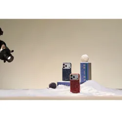 [Pre-Order] Pitaka รุ่น Threads of Winter (Boxset) - เคส iPhone 17 Pro - สี Scarlett