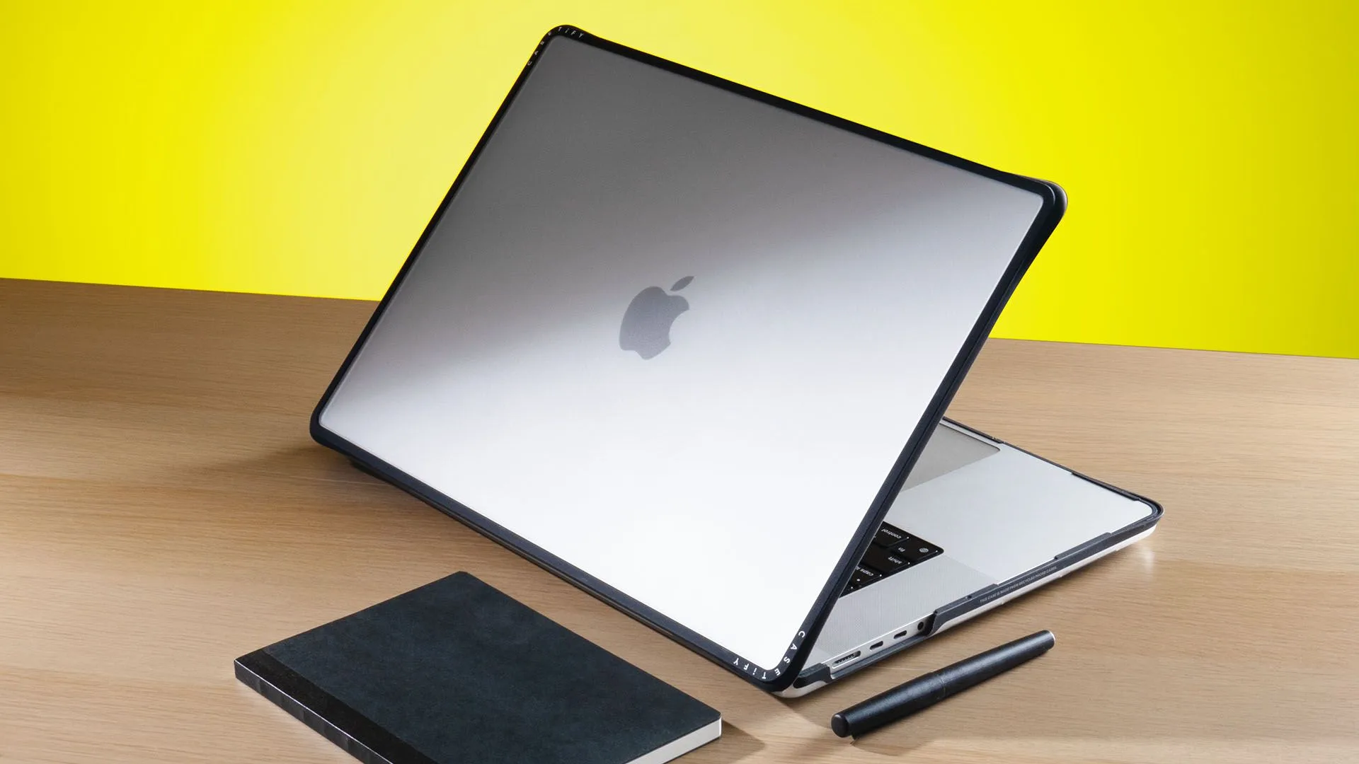 Casetify รุ่น Impact Case - เคส MacBook Pro 14" (M1-M4, 2021-2024) - สี Clear/Black 4 Casetify รุ่น Impact Case - เคส MacBook Pro 14" (M1-M4, 2021-2024) - สี Clear/Black - Image 4