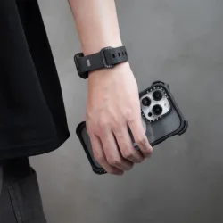 Casetify รุ่น Bounce Band - สายนาฬิกา Apple Watch Series 10 (46mm) - สี Black 9 Casetify รุ่น Bounce Band - สายนาฬิกา Apple Watch Series 10 (46mm) - สี Black