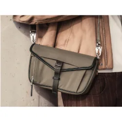 GRAMS(28) รุ่น 703 Urban Bottle Sling - กระเป๋าสะพายข้าง - สี Green